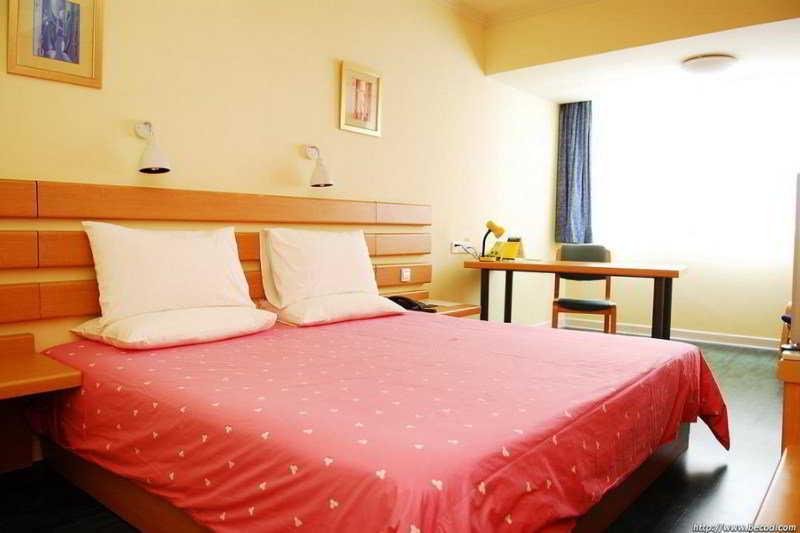 Home Inn Tianjin Weijin Road Tianjin University Экстерьер фото