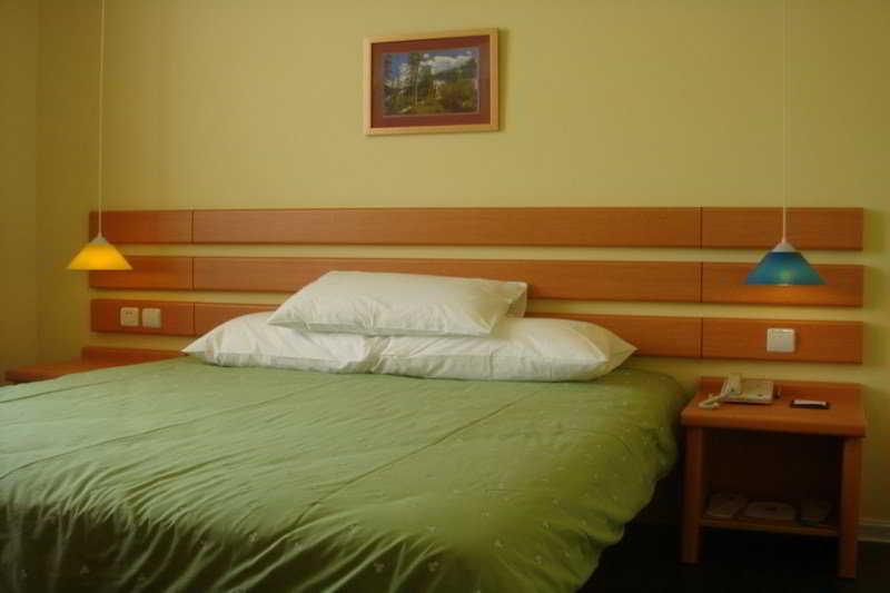 Home Inn Tianjin Weijin Road Tianjin University Экстерьер фото